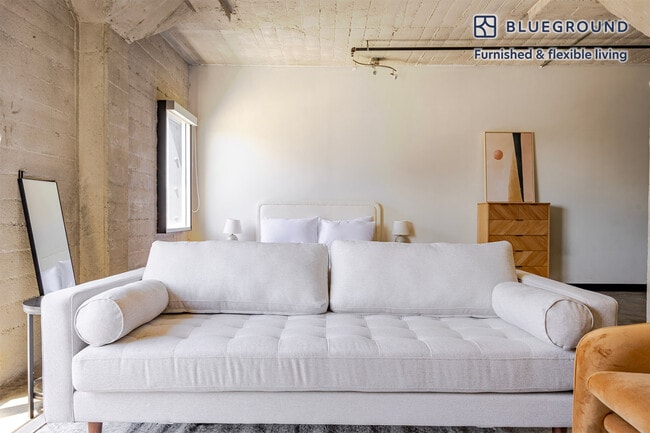 Photo - 1617 Cosmo St Unit FL4-ID1358