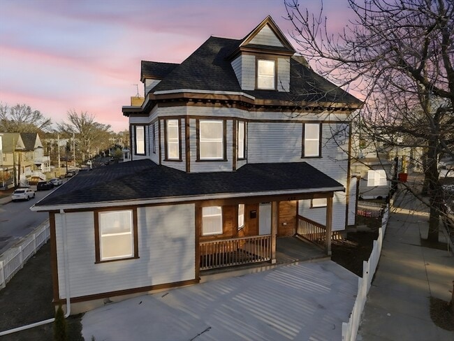 Photo - 438 Talbot Ave Unit 1