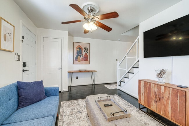 Photo - 2430 S Oakland St Unit SI ID1545862P