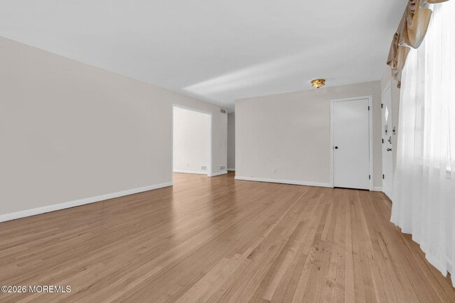 Photo - 7 Klein St