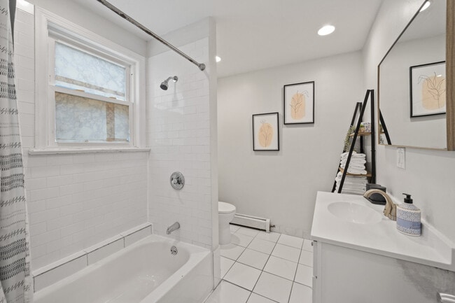 Photo - 37 W 50th St Unit ID1053094P