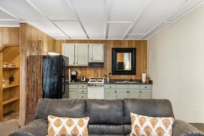 Photo - 161 Old Transylvania Turnpike Unit ID1264146P