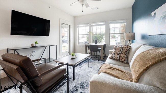 Photo - 2115 Windsor Blvd Unit 6106