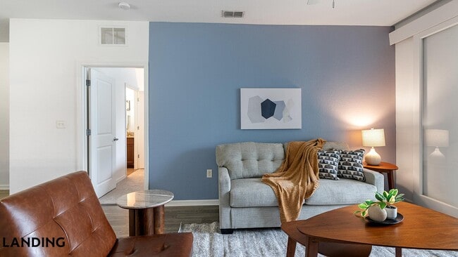 Building Photo - 1595 Marden Rdg Lp Unit 1510-313