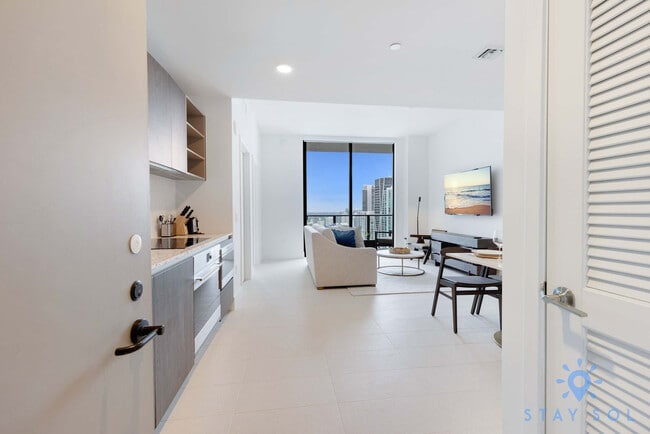 Photo - 601 NE 1st Ave Unit ID1227548P