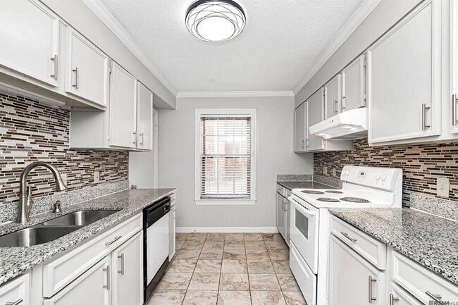 Photo - 1701 Lobdell Ave