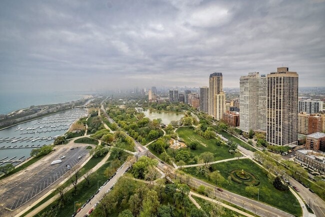 Photo - 2800 N Lake Shore Dr Unit 3814-3816