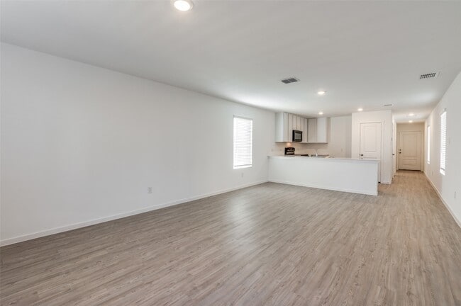 Photo - 910 Blue Heron Dr