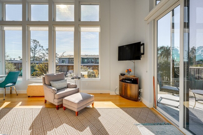 Photo - 157 Ave Portola Unit ID1304953P