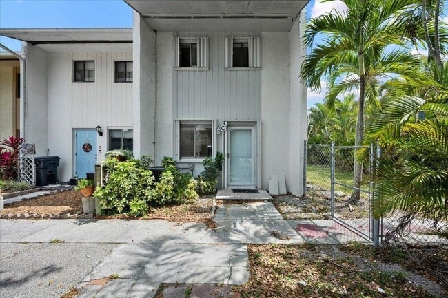 Photo - 3666 Pinehurst Dr