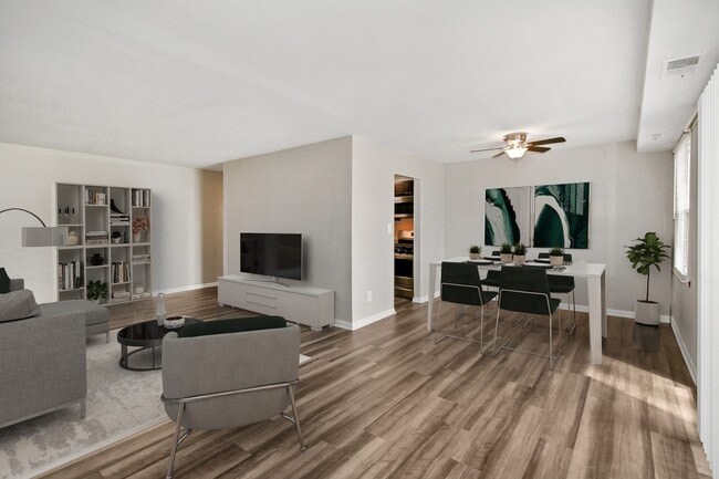 Photo - Queens Ridge Apartments