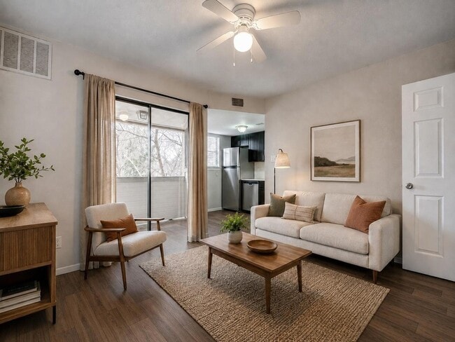 Building Photo - 2500 Burleson Rd Unit 609