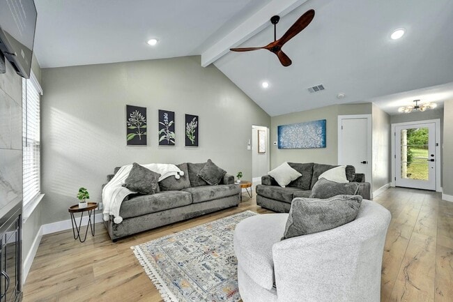 Photo - 1807 Krizan Ave