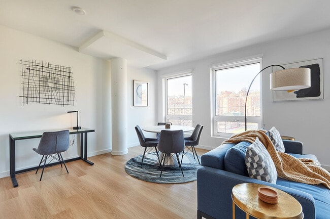 Building Photo - 1b Marshall Dr Unit FL4-ID1041927P