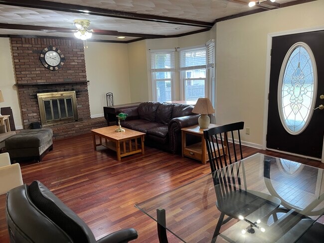 Entrance - Large Affordable 3-Bed 3-Bath with Yard