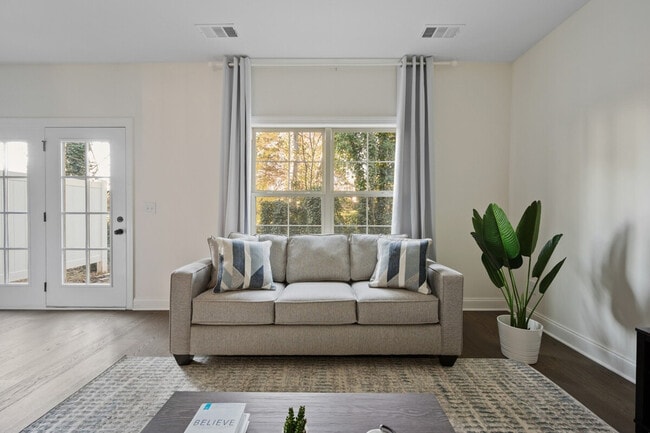 Building Photo - 3319 Old Hickory Blvd Unit ID1385497P