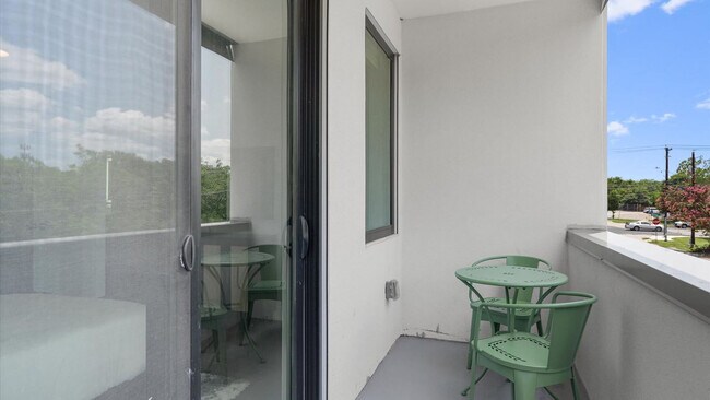 Photo - 5515 Humming Bird Ln Unit ID1244701P