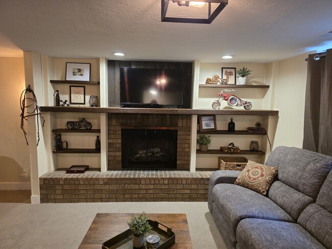 Building Photo - 3588 Bengal Blvd Unit SI ID1471864P