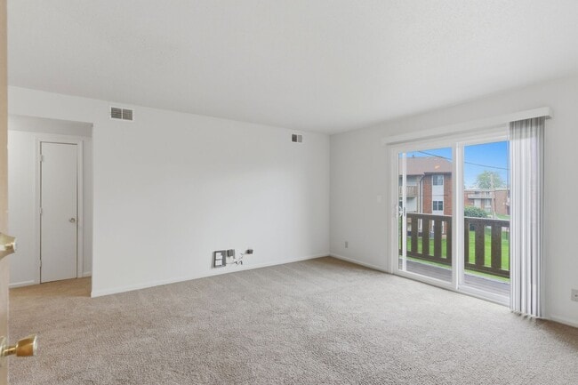 Photo - Broadway Apartments