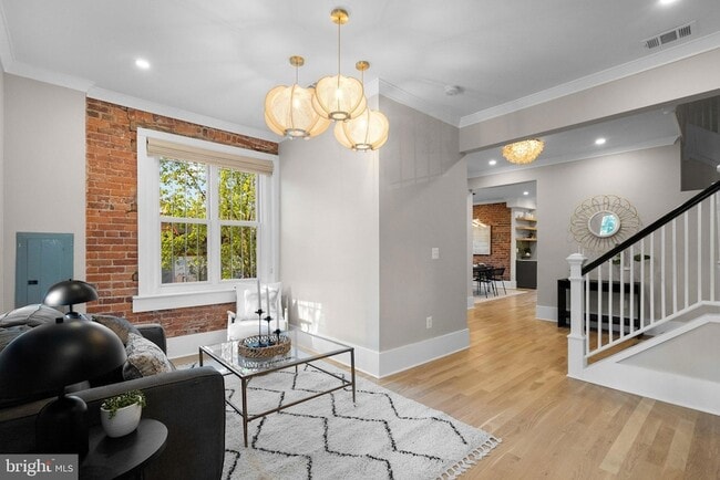 Photo - 1616 Kilbourne Pl NW