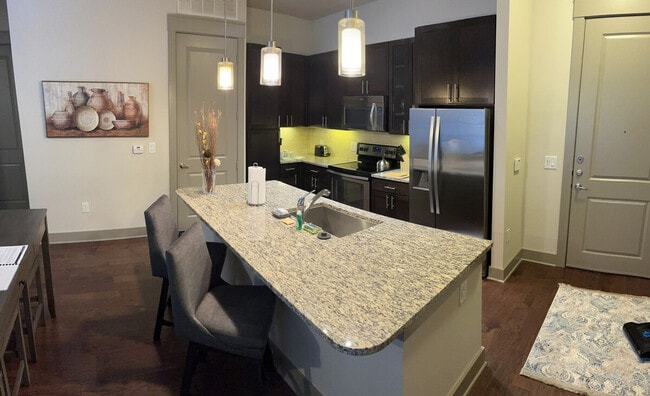 Photo - 5720 Carnegie Blvd Unit ID1344162P