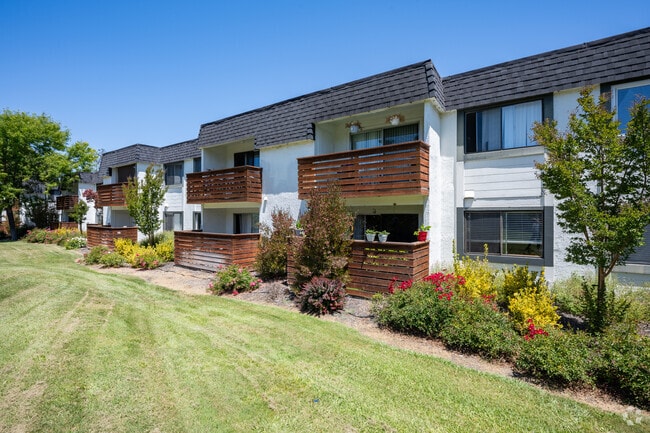 Alternate North - The Lenox