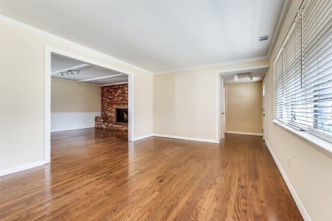 Photo - 10529 Yorkford Dr