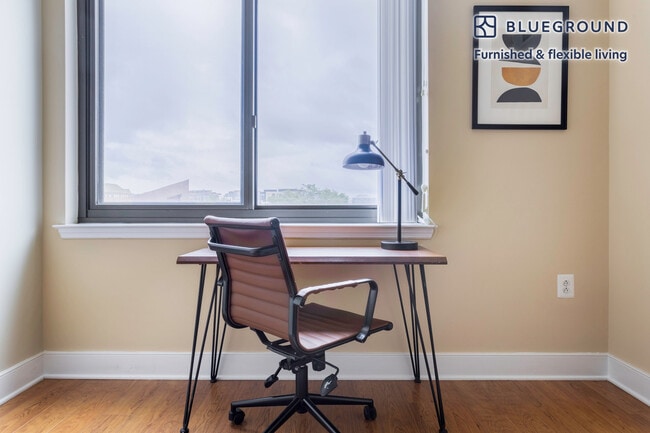 Photo - 415 L St NW Unit FL5-ID904