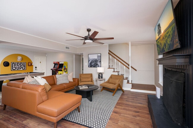 Building Photo - 11610 Intrigue Dr Unit ID1048680P