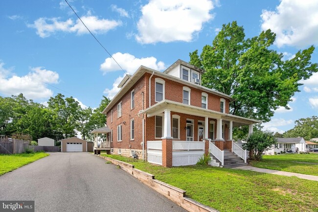Photo - 855 N Pleasantview Rd