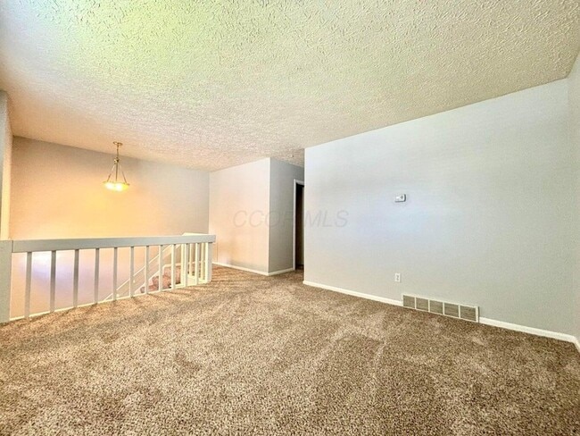 Photo - 4927 Godown Rd