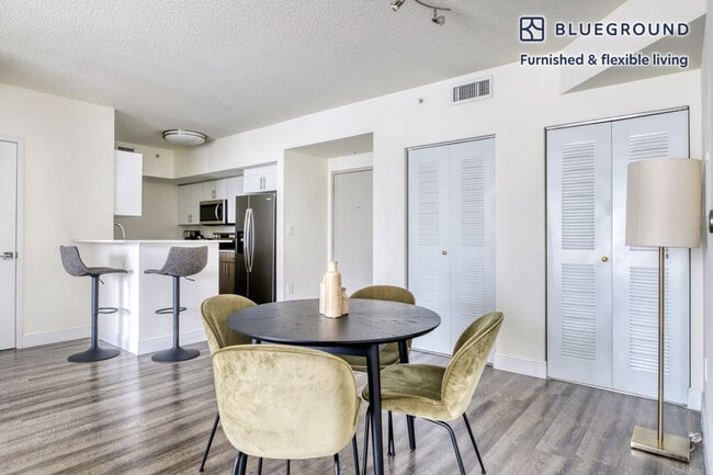 Photo - 110 SW 12th St Unit SI FL9-ID40