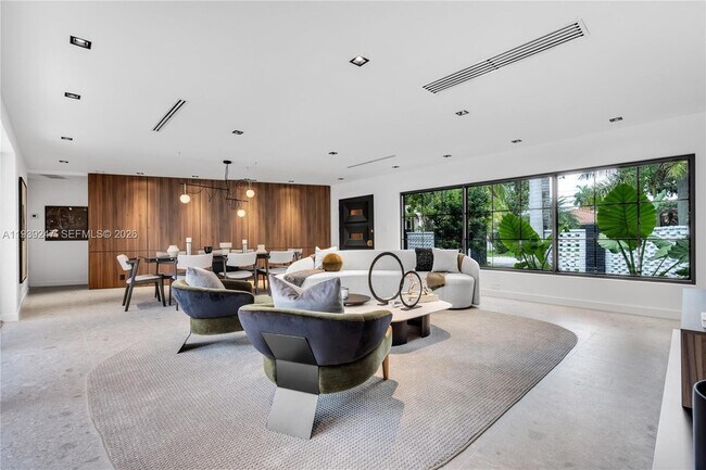 Photo - 2500 Bayview Dr