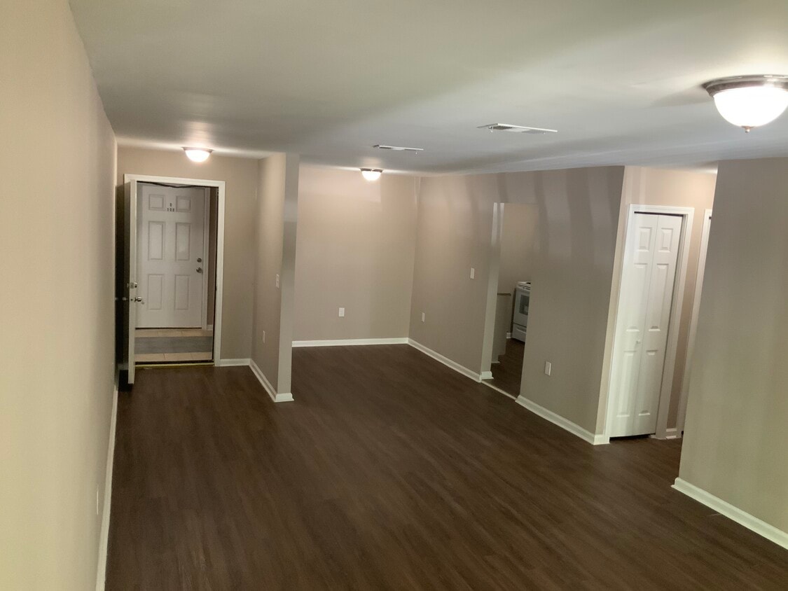 Floor Plan - 3 bedroom, 2 bathroom