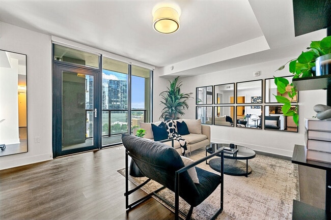 Photo - 1400 W Peachtree St NW Unit ID1351865P