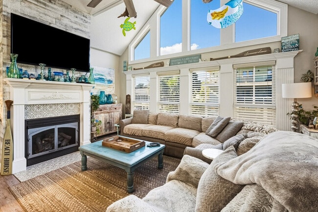 Photo - 601 Hazard St Unit ID1356498P