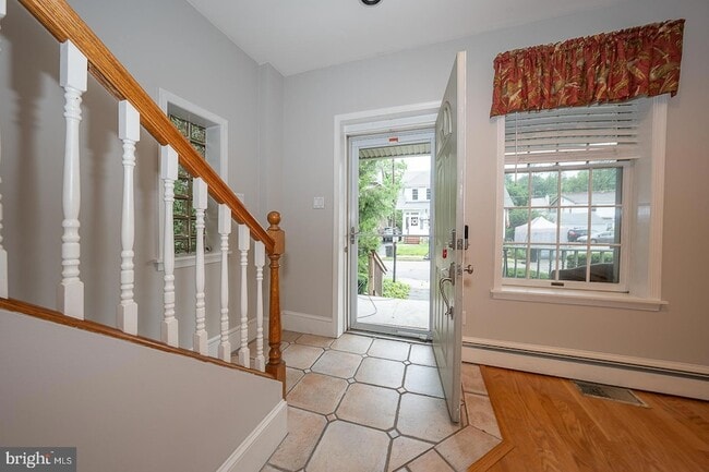 Photo - 212 Elm Terrace