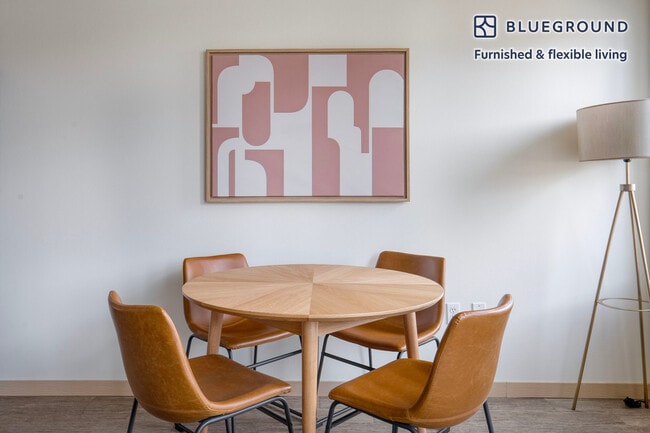 Photo - 3920 Stone Way N Unit FL3-ID564