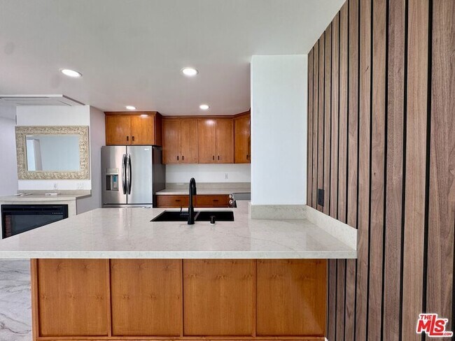 Photo - 11916 Whalers Ln