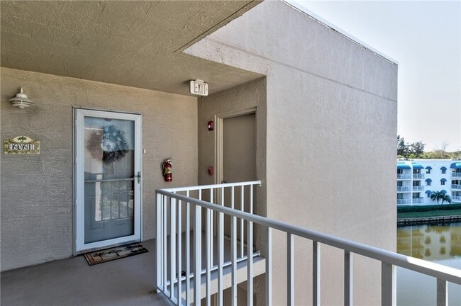 Photo - 6061 N River Run Dr Unit 6061