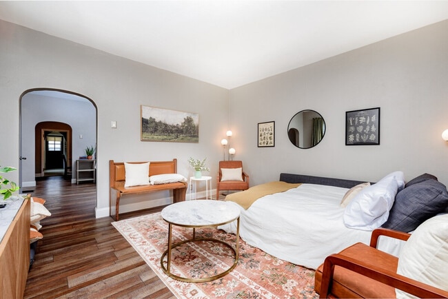 Building Photo - 5336 Northrup Ave Unit ID1314621P