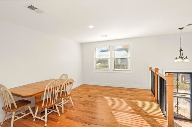 Photo - 312 Paragon Mills Rd