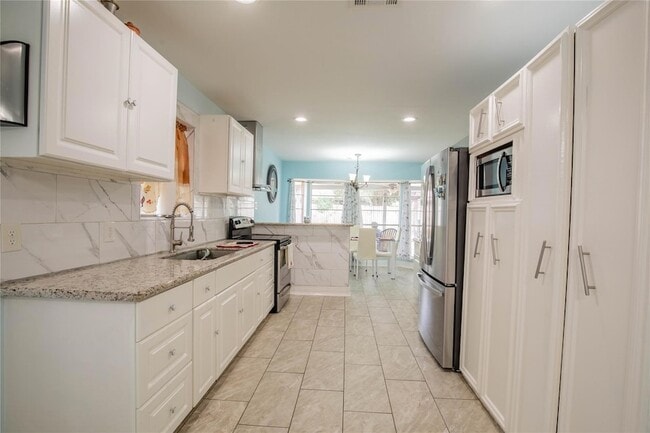 Photo - 5611 Long Creek Ln