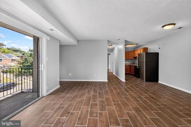 Photo - 625 Chesapeake St SE Unit 301