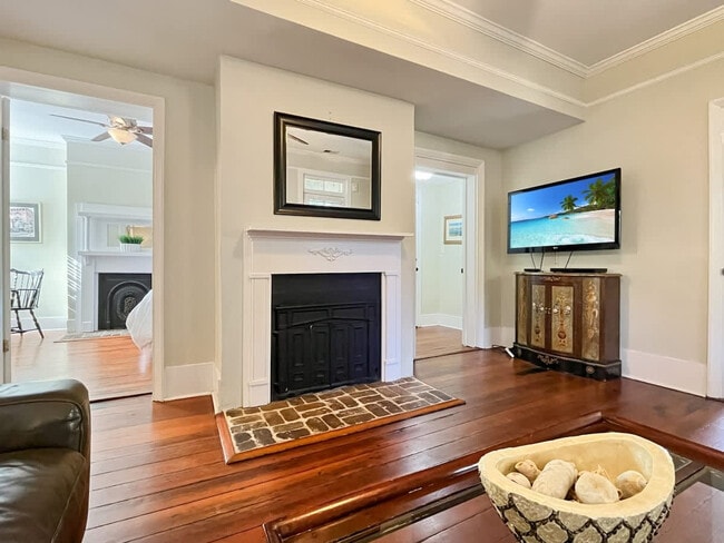 Photo - 209 W Bolton St Unit ID1244821P