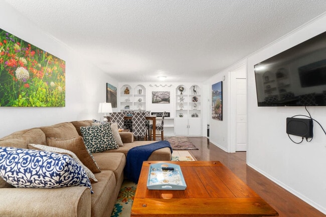 Building Photo - 2490 SW 14th Dr Unit ID1359099P