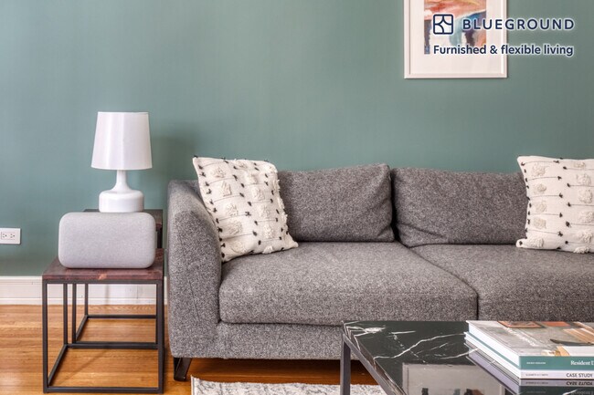 Photo - 210 W 70th St Unit FL9-ID166