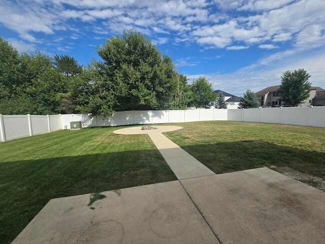 Photo - 10091 Pearwood Dr