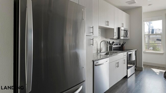 Photo - 3383 Cedarplaza Ln Unit 1-1303