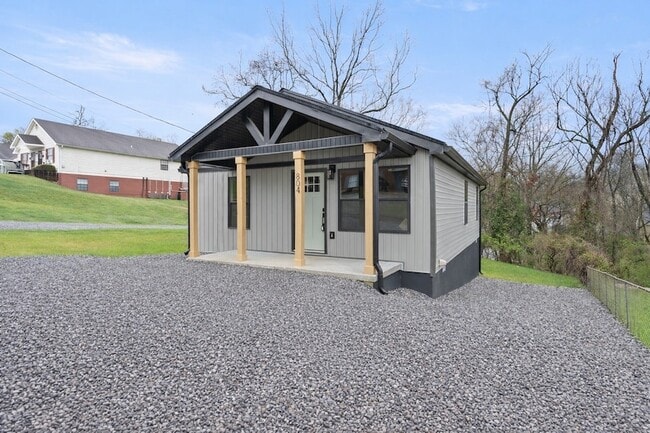 Photo - 804 Martin St